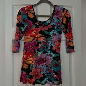 Salaam small flattering floral top